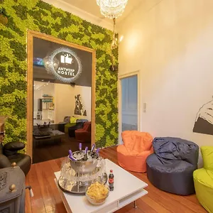 https://antwerp-hostel.hotelsantwerp.net